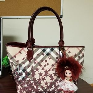 BURBERRY Nova Check Nickie Stars Large Tote Bag Be